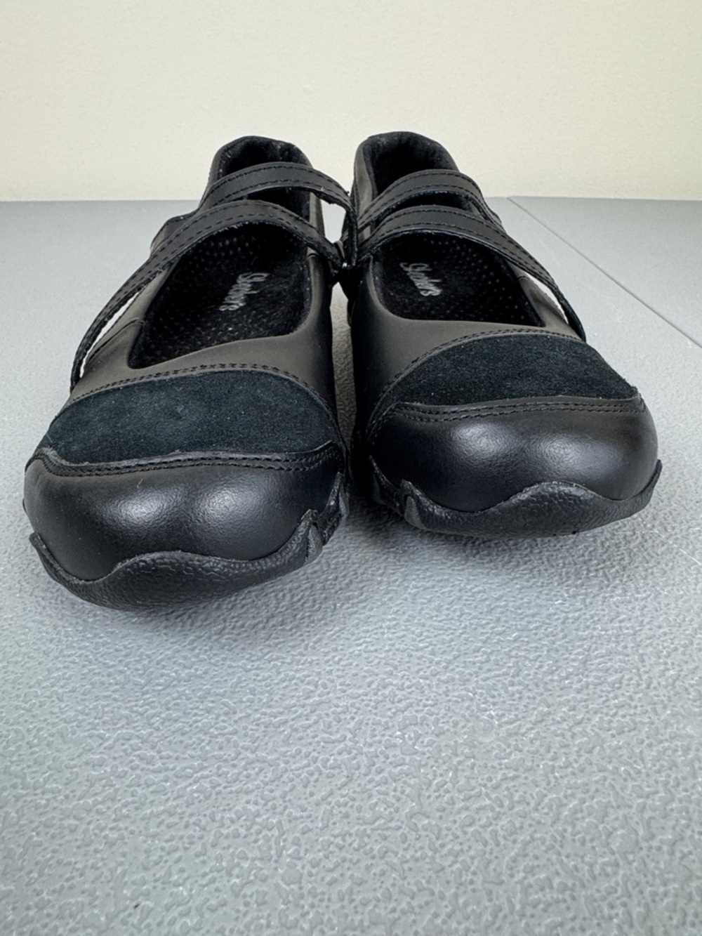 Skechers Mary Jane Style Loafer. Size 6. - Picture 5 of 9